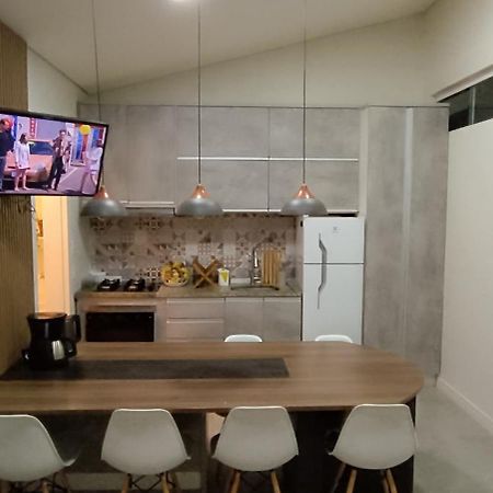 Dhomini Villa ฟลอเรียนอโปลิส ภายนอก รูปภาพ