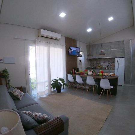 Dhomini Villa ฟลอเรียนอโปลิส ภายนอก รูปภาพ